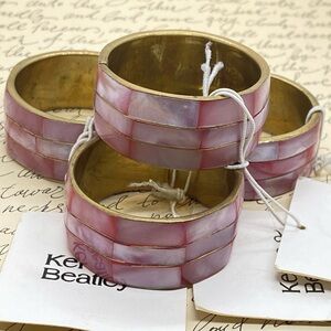 KEMP & BEATLEY (4) Napkin Rings Pink Mother of Pearl Brass Set NWT